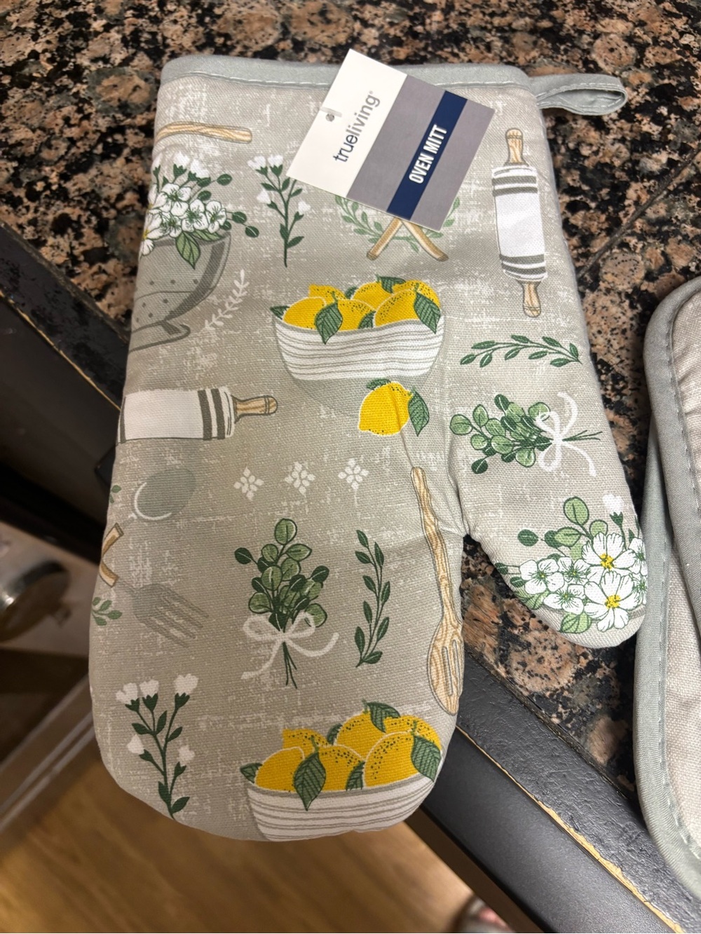 Gray Lemon Print Oven Mitt & 2 Pot Holders